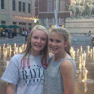 Meet your Posher, Hailey